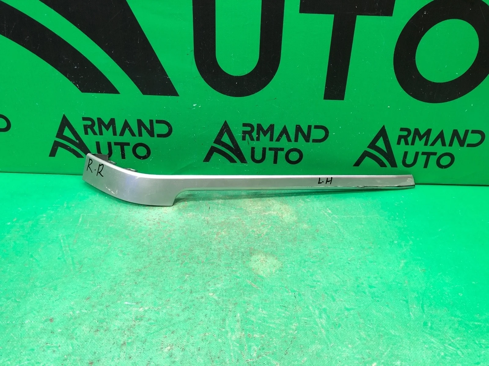 Молдинг бампера LAND ROVER Range Rover 2012-2022 LR087227 4 L405, задний левый