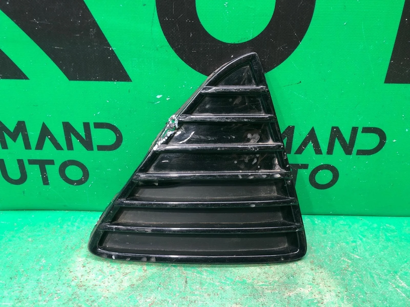 Решетка бампера FORD FOCUS 2011-2015 1718736 3, передняя правая