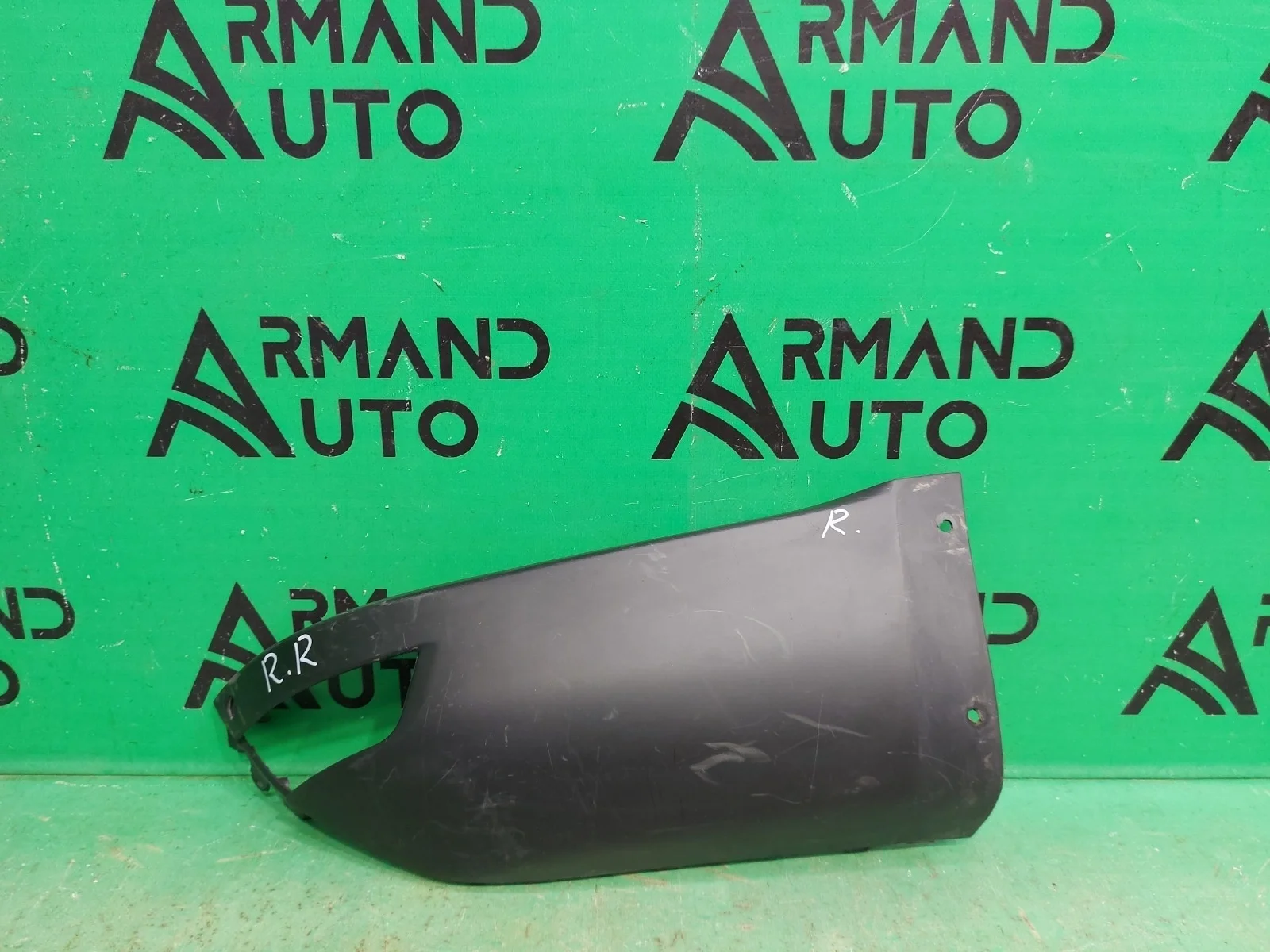 Накладка бампера LAND ROVER RANGE ROVER SPORT 2013-2022 LR045184 2 L494, задняя правая