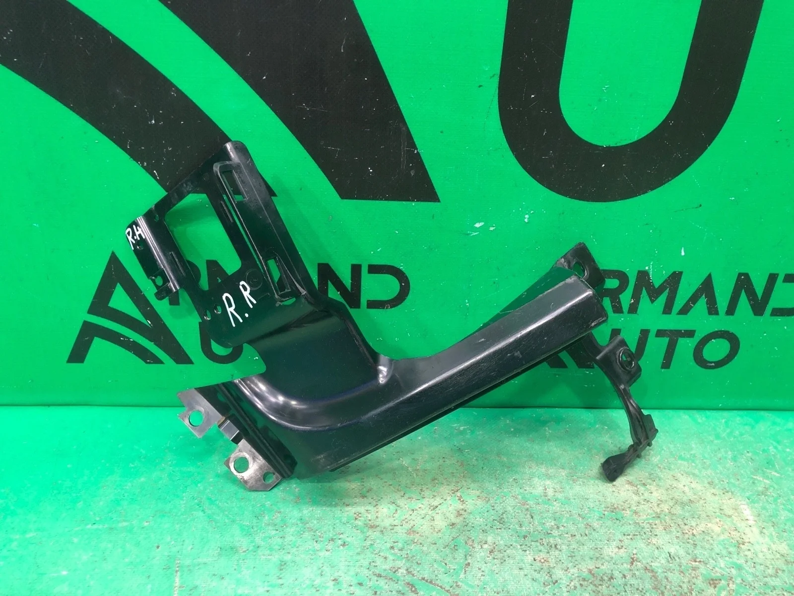 Кронштейн бампера LAND ROVER RANGE ROVER EVOQUE 2011-2015 LR035104 1 L538, задний правый