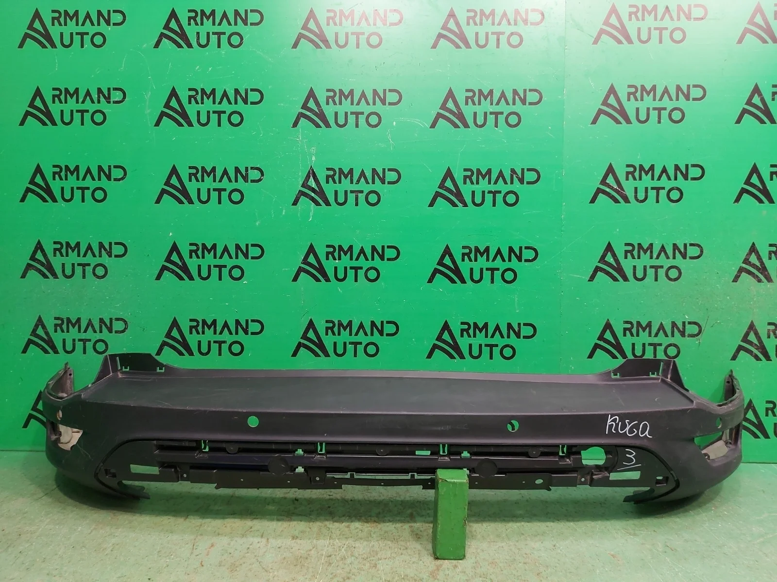 Бампер FORD KUGA 2012-2019 1837225 2 CBS, задний