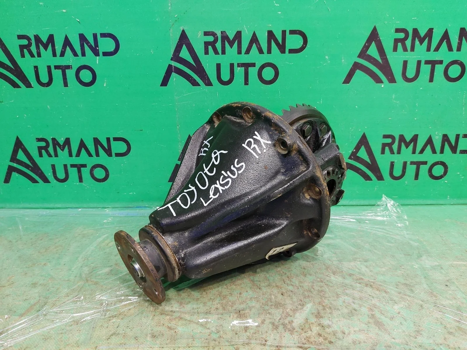 Редуктор TOYOTA LAND CRUISER 2015-2021 4111060C40 200