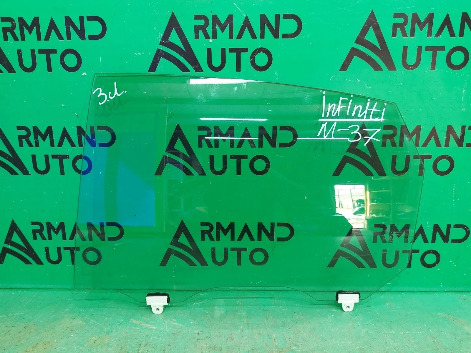 Стекло двери INFINITI Q70 2013-2019 823011MR0A 1, заднее левое