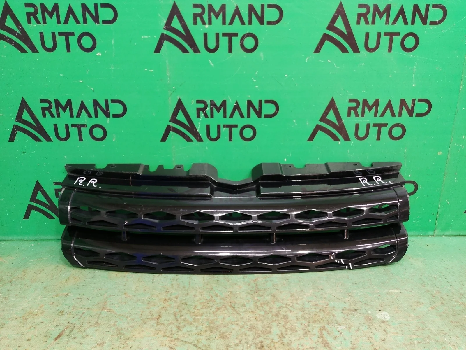 Решетка радиатора LAND ROVER RANGE ROVER EVOQUE 2011-2015 LR076014 1 L538