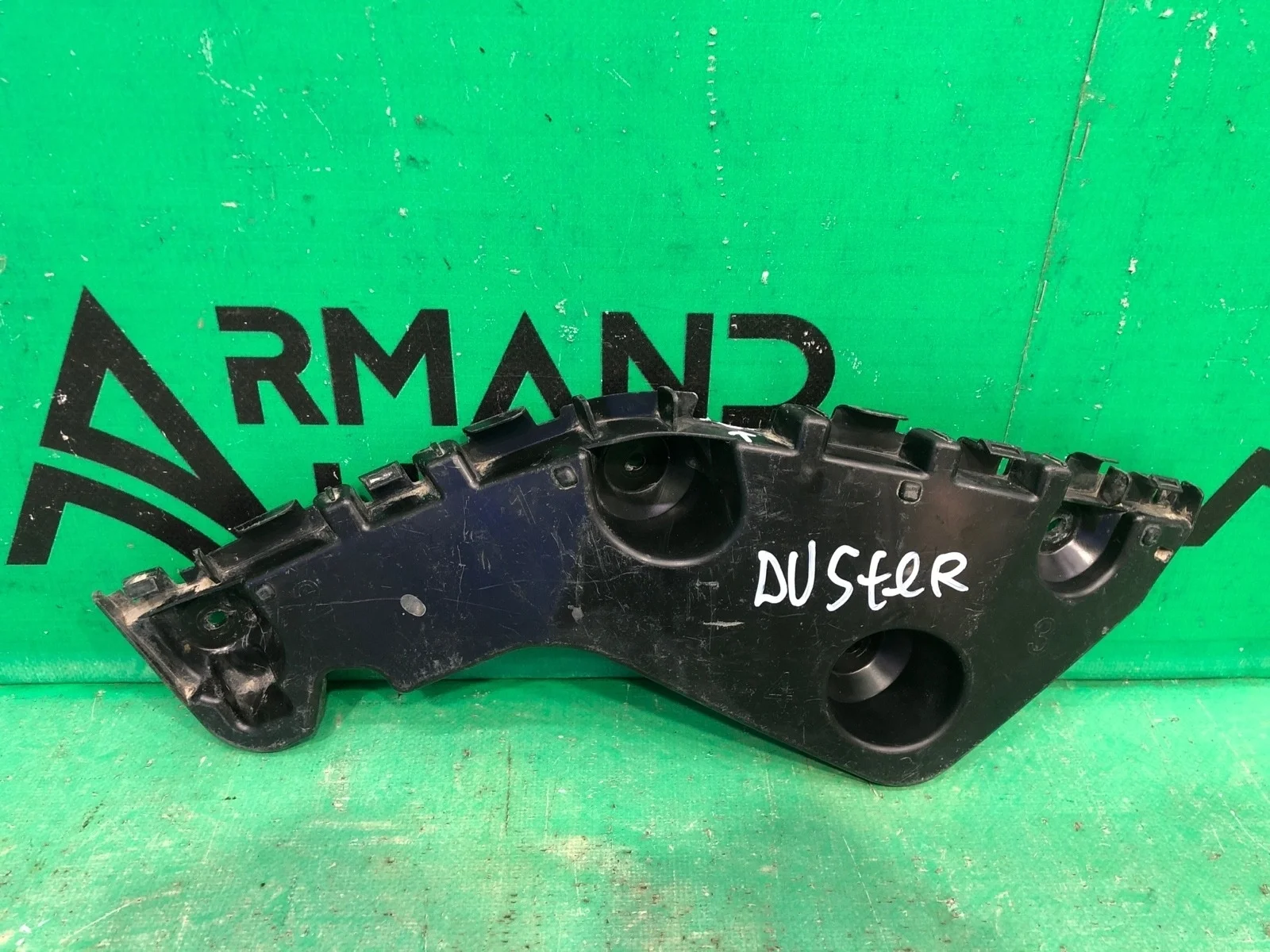 Кронштейн бампера RENAULT DUSTER 2010-2021 850442537R 1, задний правый