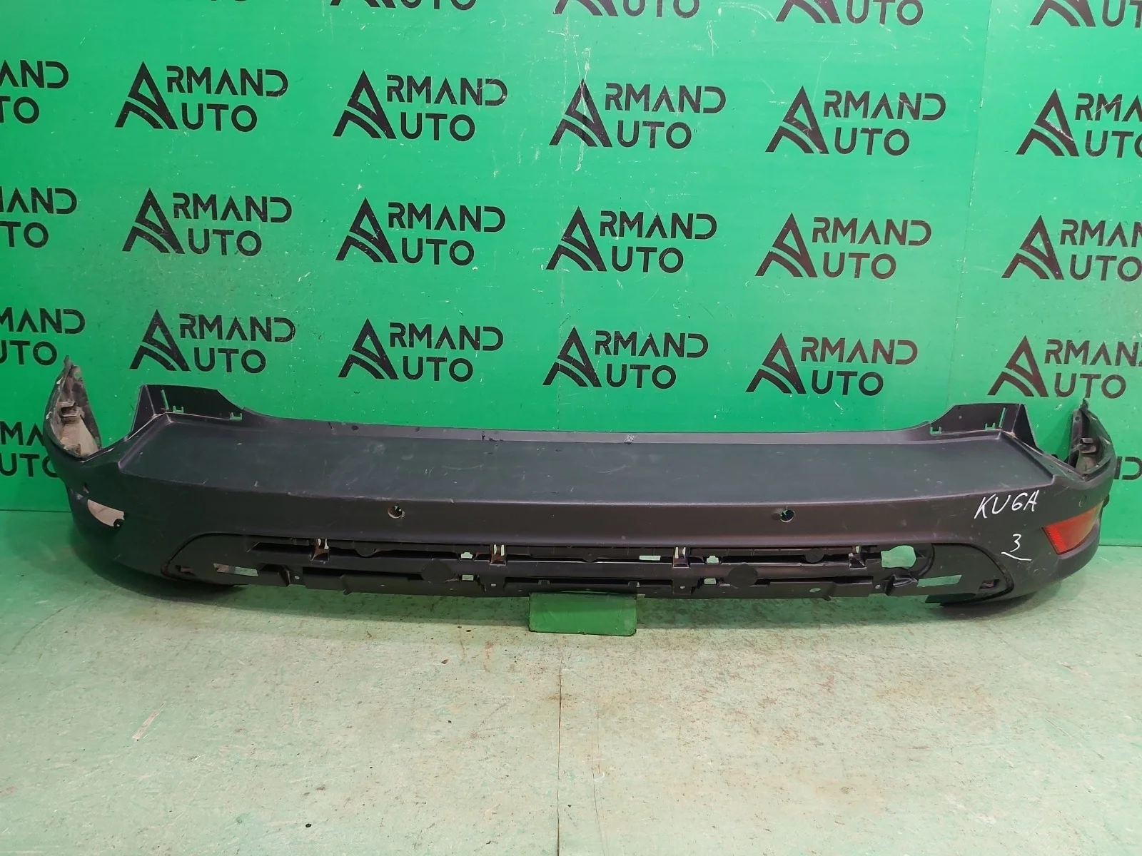 Бампер FORD KUGA 2012-2019 1837225 2 CBS, задний