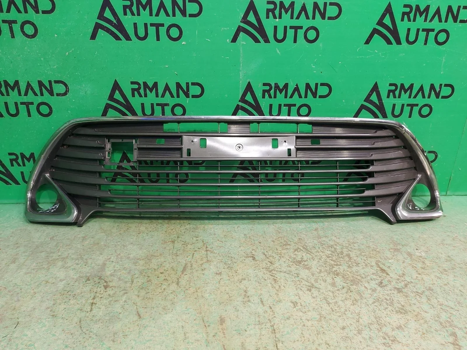 Решетка бампера TOYOTA CAMRY 2014-2017 5310233040 7 XV50, передняя