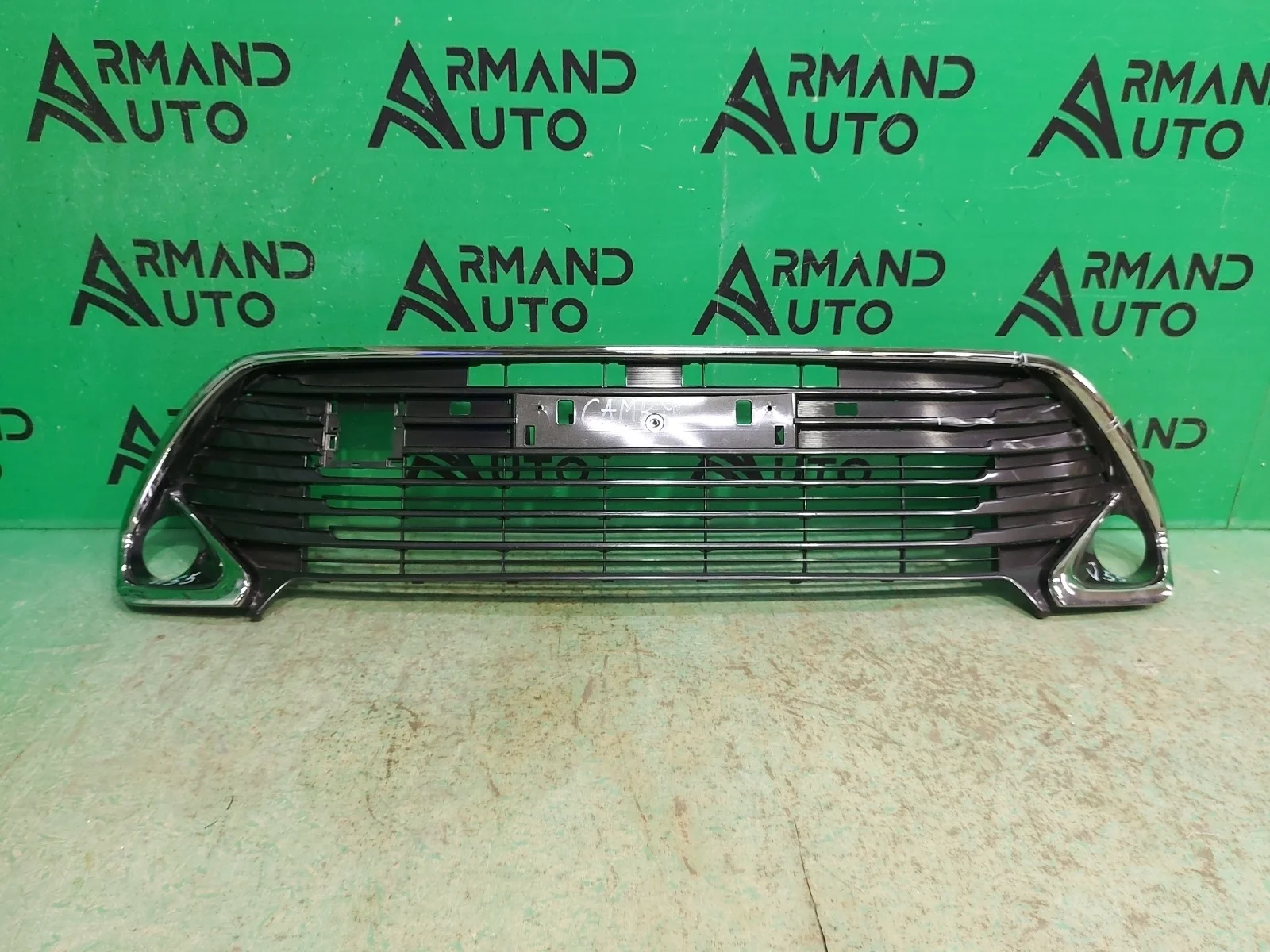 Решетка бампера TOYOTA CAMRY 2014-2017 5310233040 7 XV50, передняя