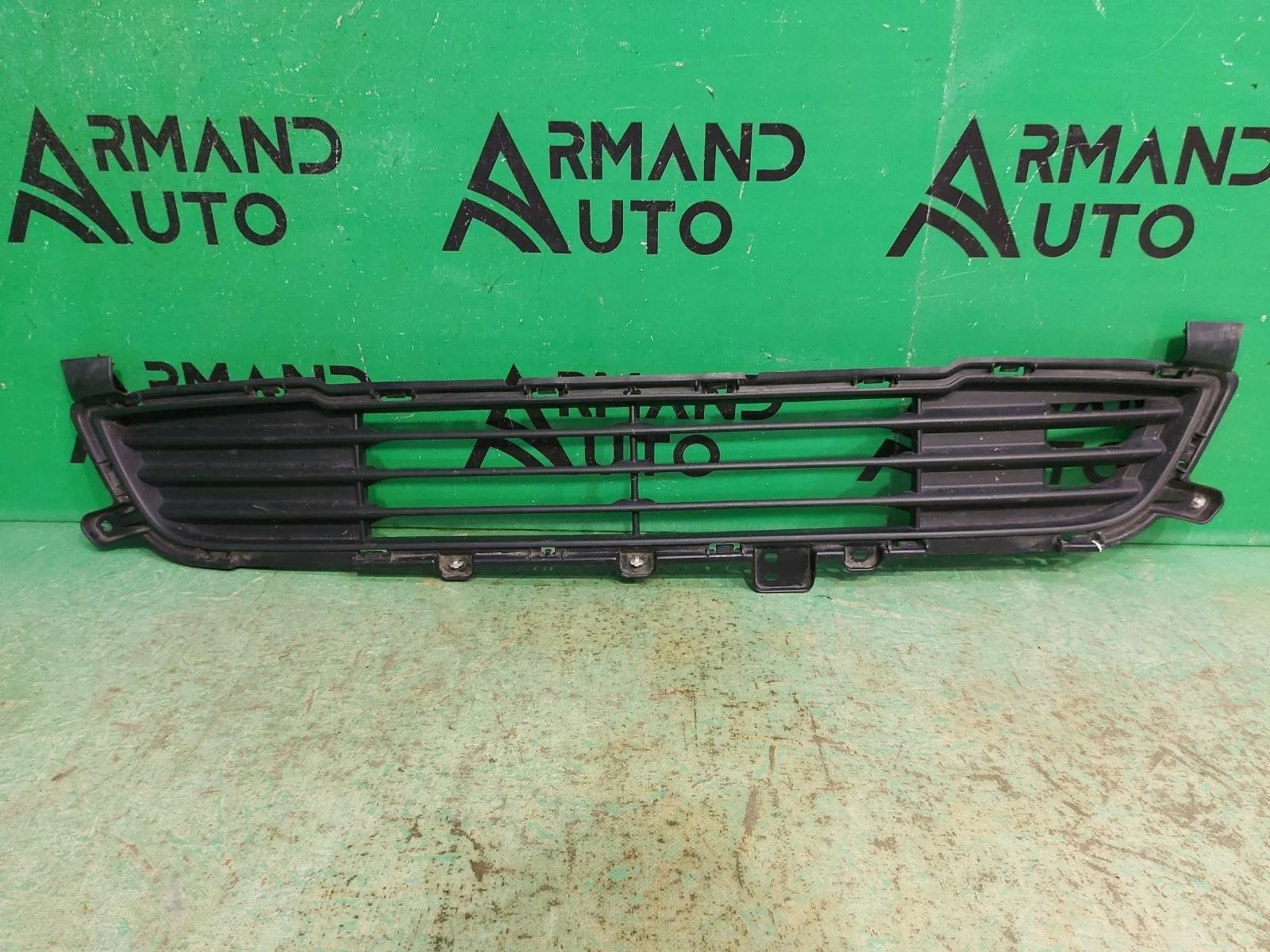 Решетка бампера нижняя MITSUBISHI OUTLANDER 2012-2015 6402A233 3, передняя