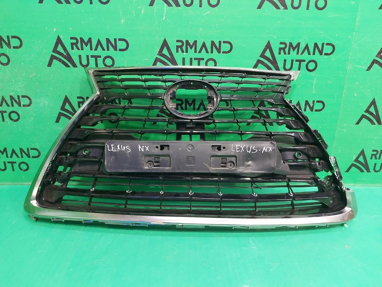 Решетка радиатора LEXUS NX 2017-2021 5310178110 1