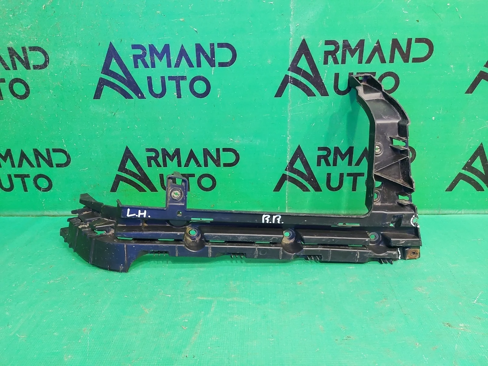 Кронштейн бампера LAND ROVER Range Rover 2012-2017 LR076517 4 L405, задний левый