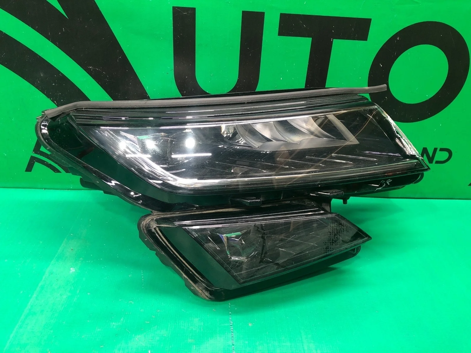 Фара SKODA KODIAQ 2016-2022 566941016F 1, правая