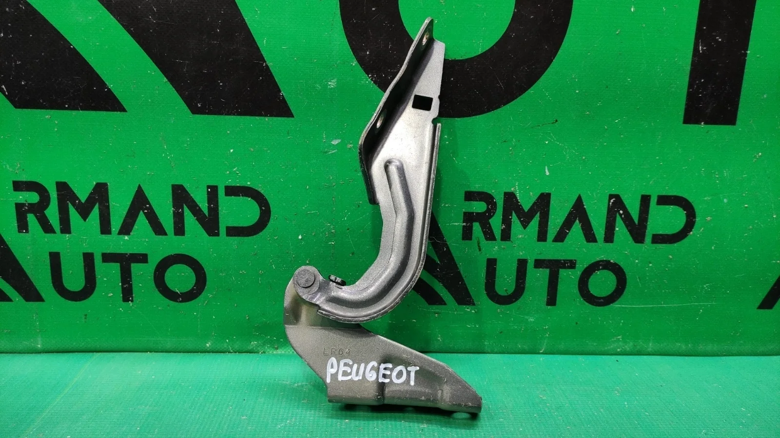 Петля капота MITSUBISHI OUTLANDER 2005-2013 MN175241 2 XL, левая