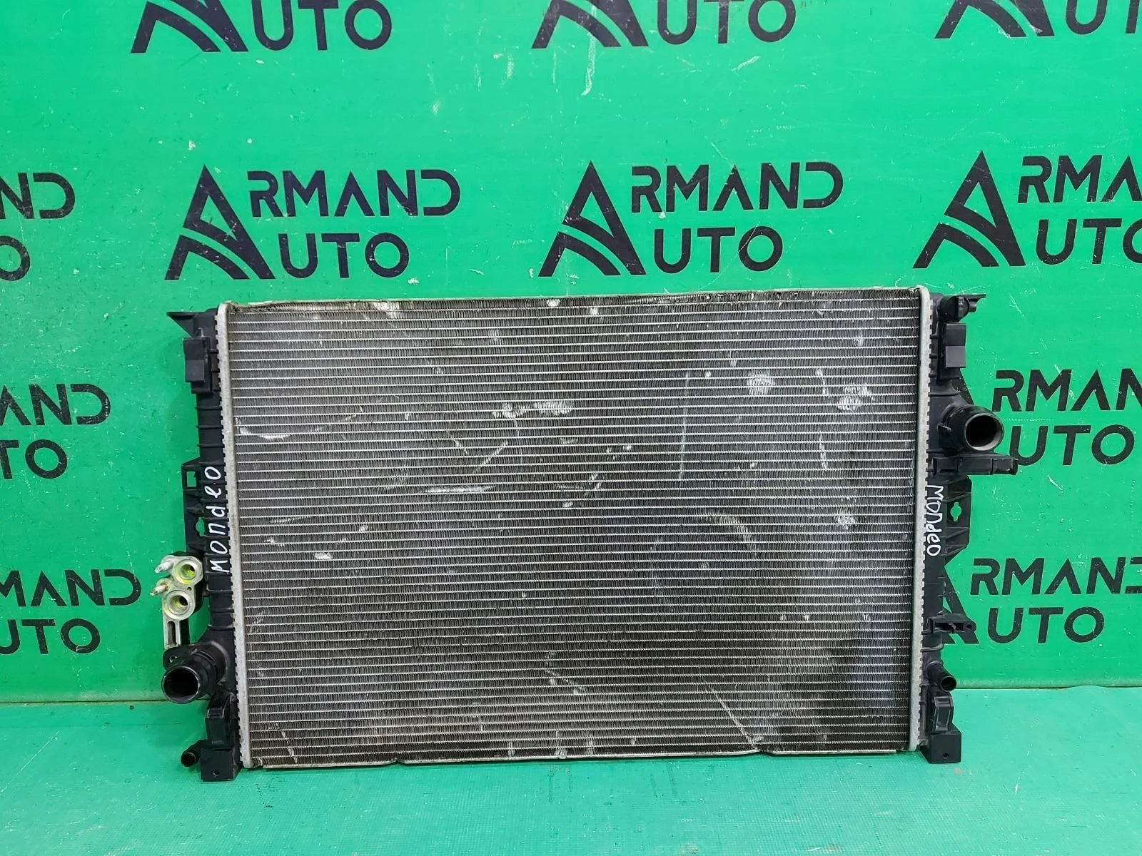 Радиатор двигателя (двс) LAND ROVER DISCOVERY SPORT 2014-нв LR039530 1 L550