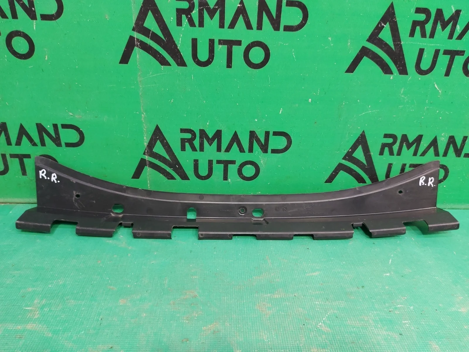 Накладка абсорбера бампера LAND ROVER RANGE ROVER SPORT 2013-2017 LR045204 2 L494, передняя