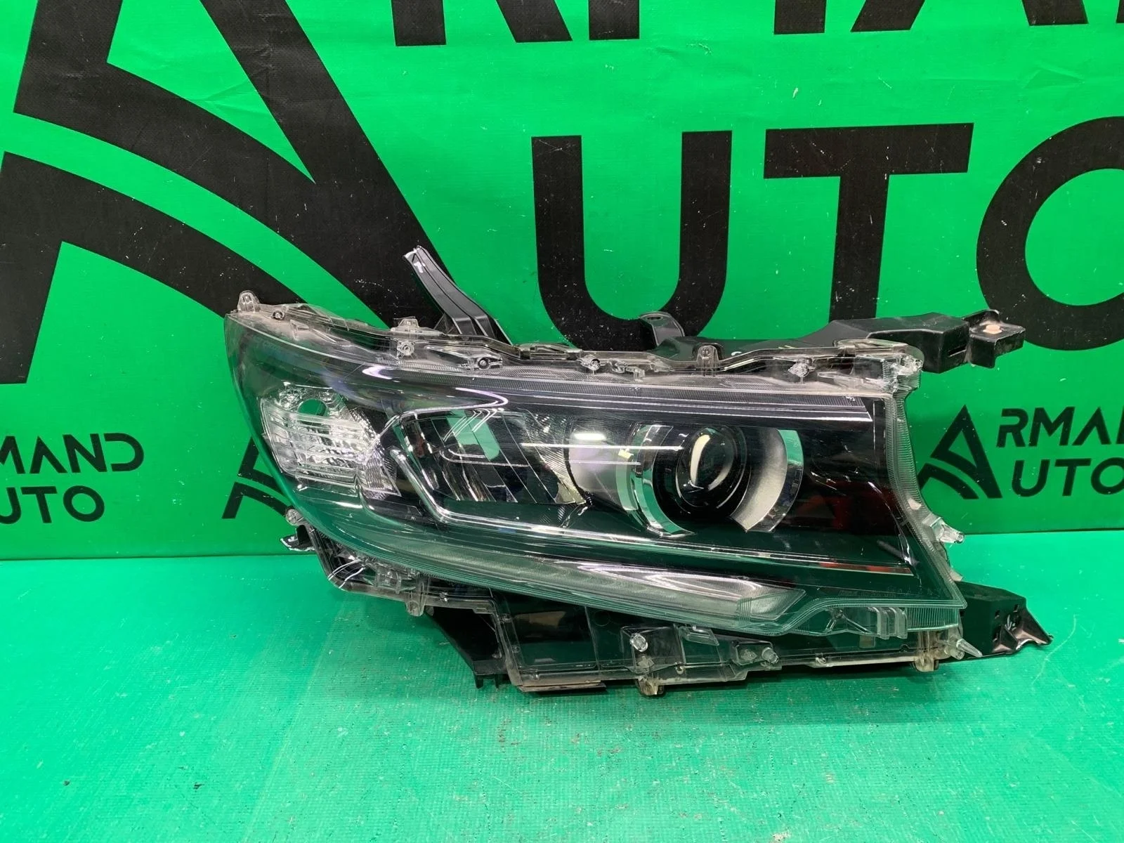 Фара TOYOTA LAND CRUISER PRADO 2017-2024 8114560N20 150, правая