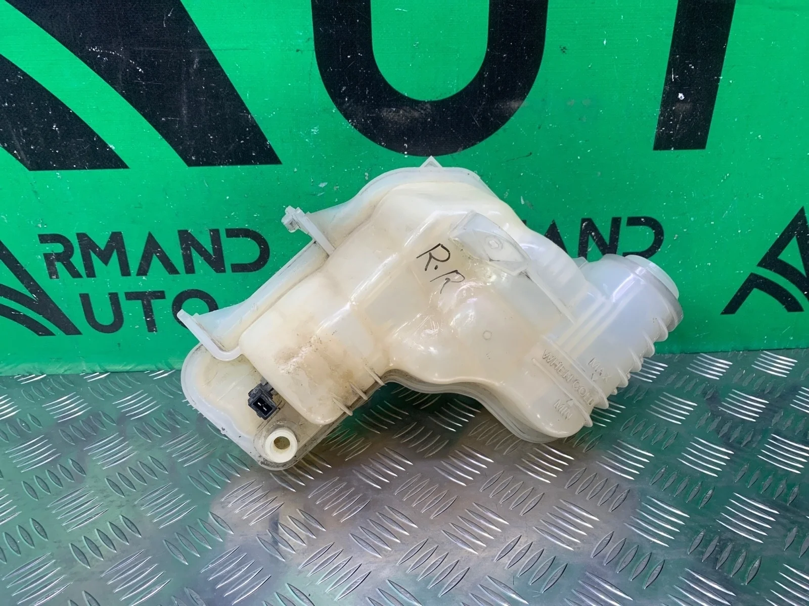 Бачок расширительный LAND ROVER RANGE ROVER SPORT 2013-2022 LR034654 2 L494