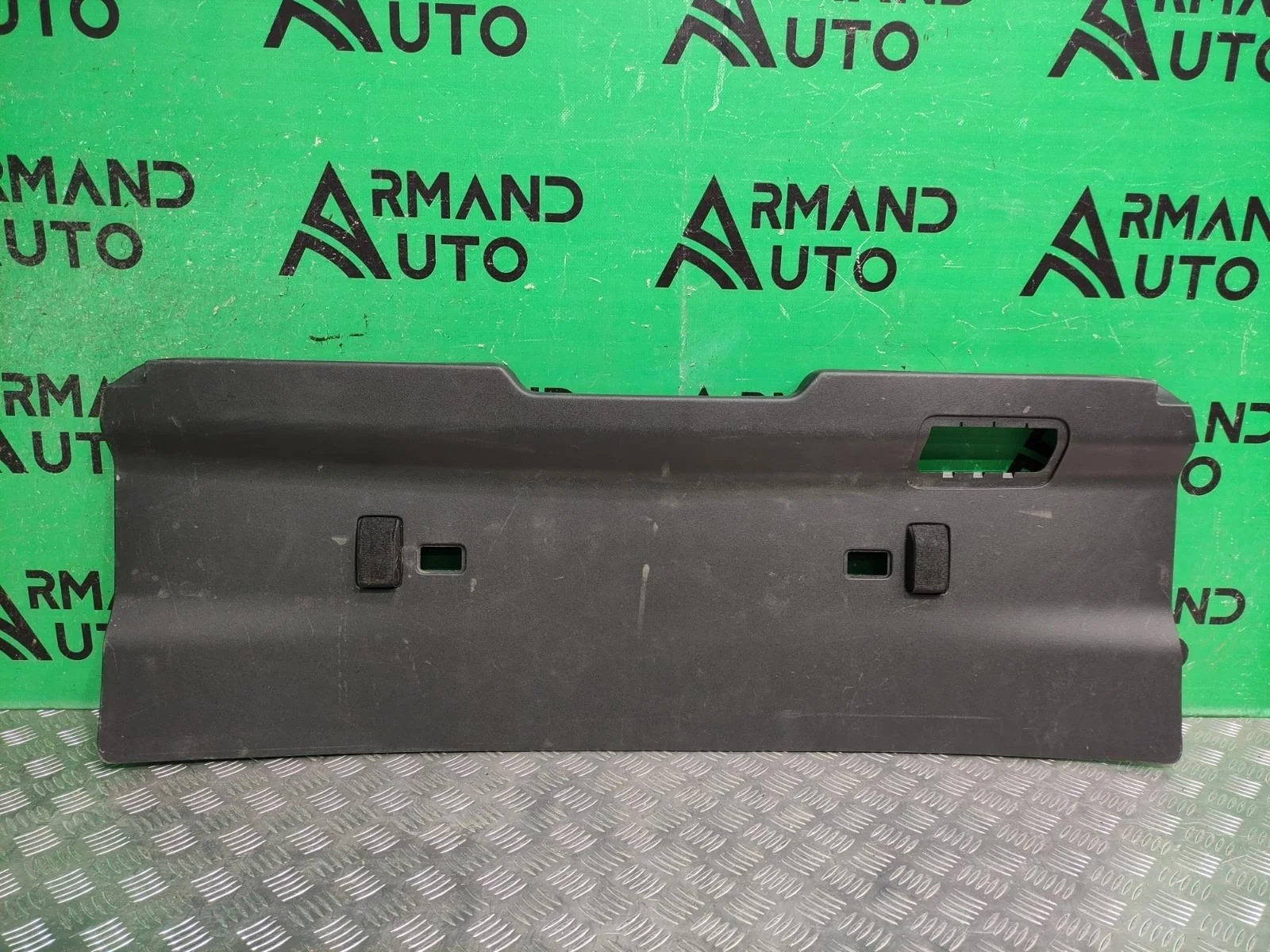 Обшивка двери багажника LAND ROVER DISCOVERY 2016-нв LR082085 5