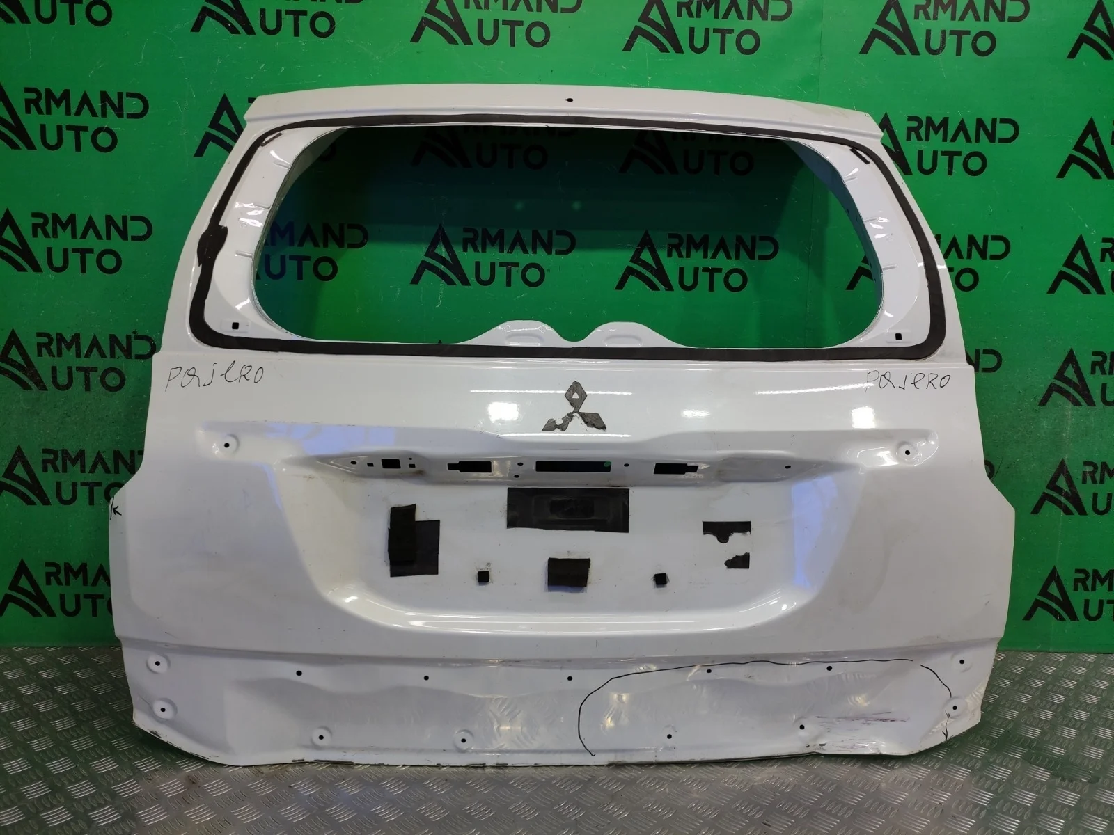 Дверь багажника MITSUBISHI Pajero Sport 2015-2021 5801B684 3