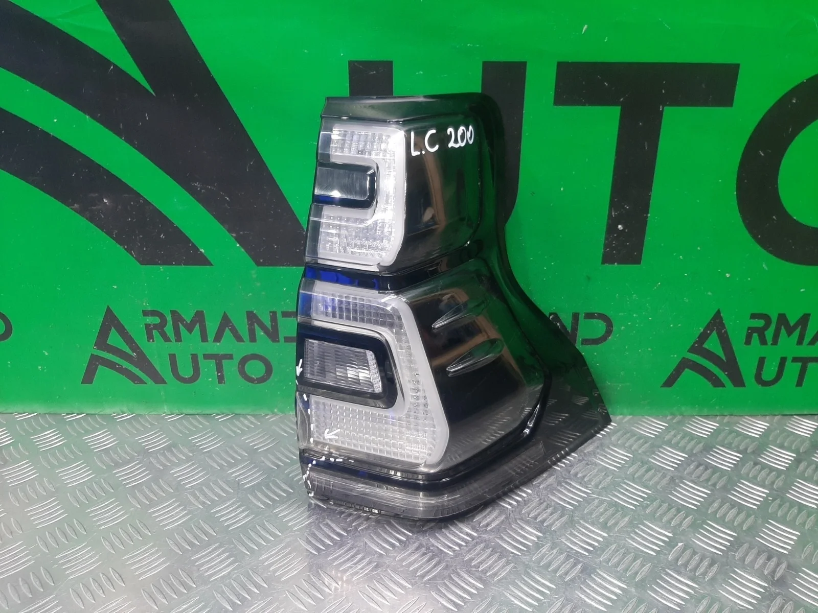 Фонарь TOYOTA LAND CRUISER PRADO 2017-2024 81551WQ010 150, правый