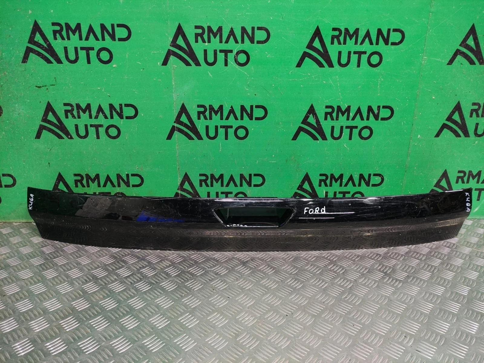 Накладка двери багажника FORD KUGA 2012-2019 2179754 2 CBS