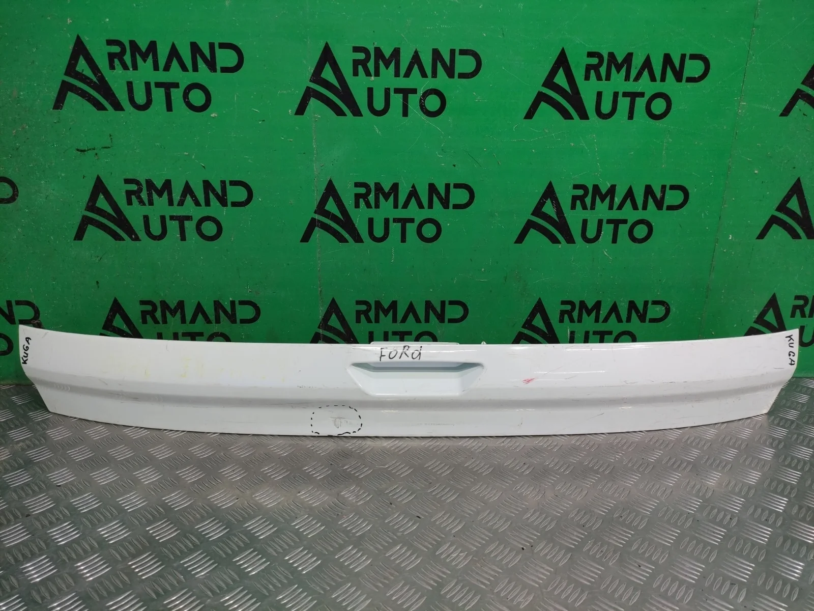 Накладка двери багажника FORD KUGA 2012-2019 1808034 2 CBS