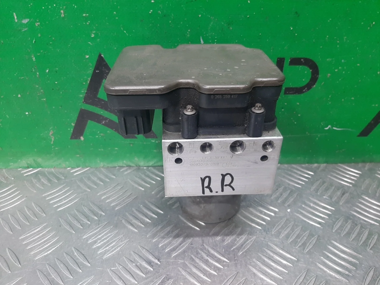 Блок ABS LAND ROVER Range Rover 2012-2022 LR033468 4 L405