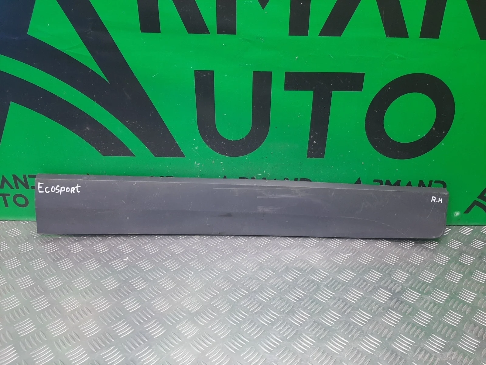 Молдинг двери FORD ECOSPORT 2014-2023 1808779 1, передний правый