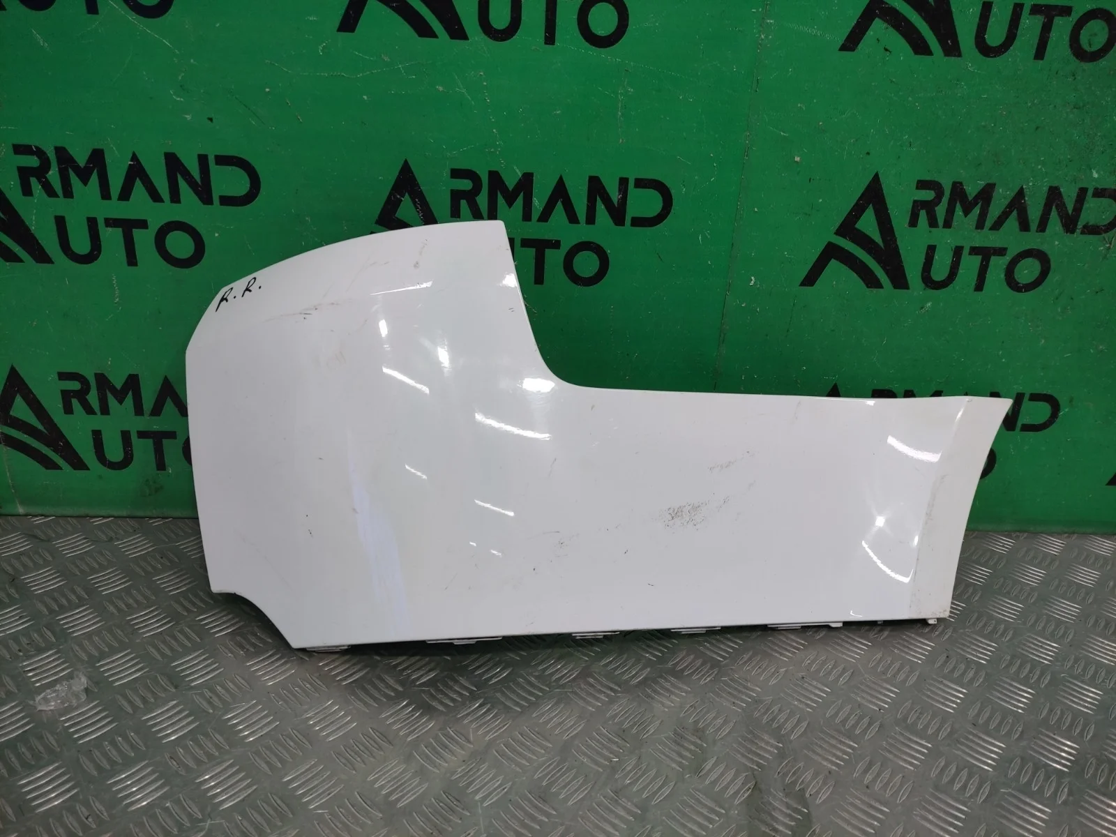 Бампер LAND ROVER RANGE ROVER SPORT 2013-2022 LR063195 2 L494, задний правый