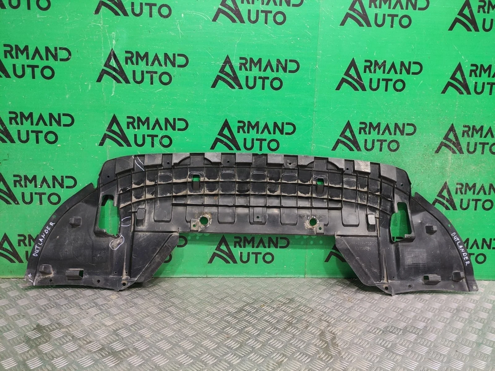 Пыльник бампера MITSUBISHI OUTLANDER 2012-2023 5370B626 3, передний