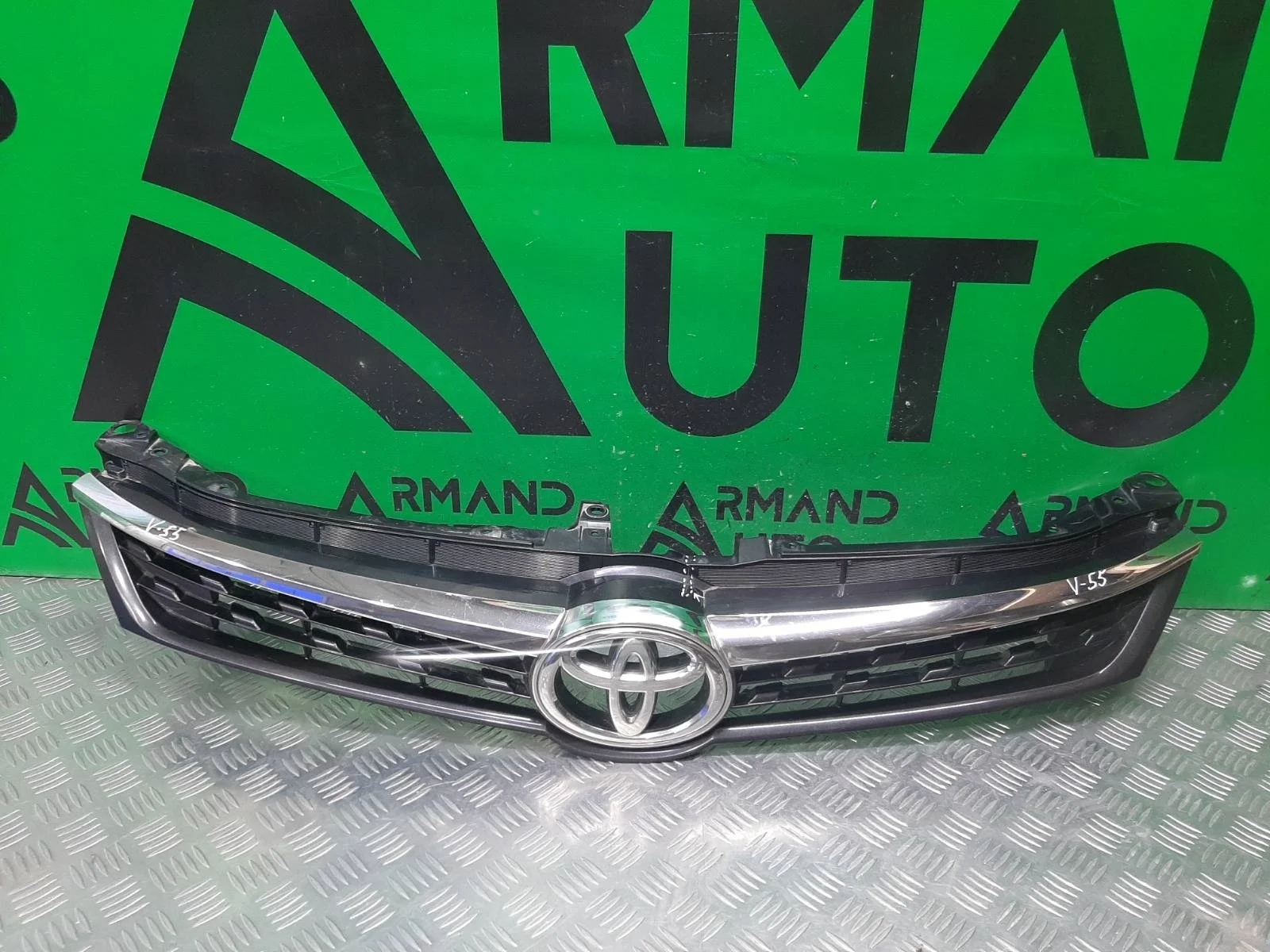 Решетка радиатора Toyota Camry 2017-2018 5310106E40 7 XV50