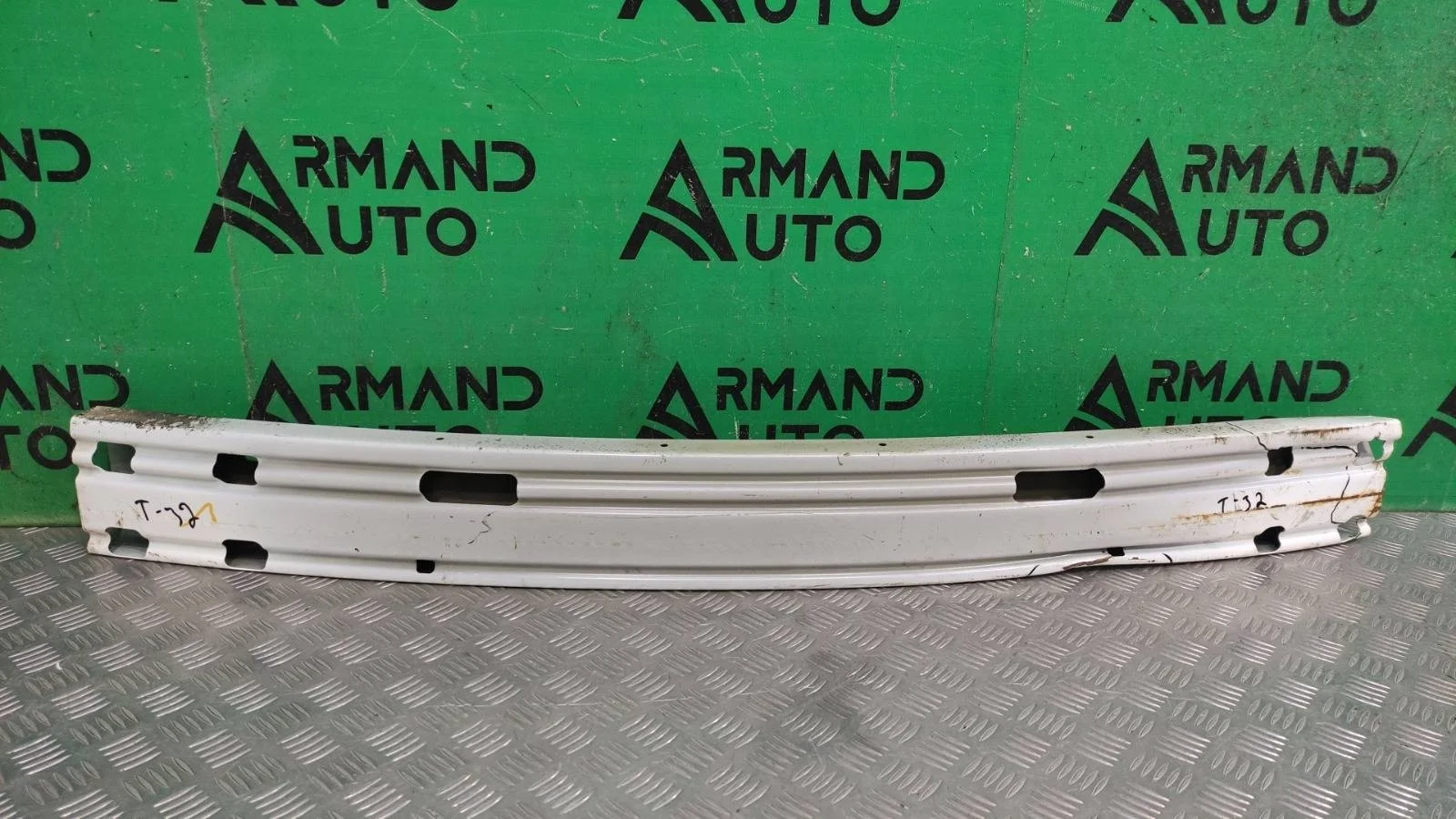 Усилитель бампера Nissan X-Trail 2013-2022 850324CC0A 3 T32, задний