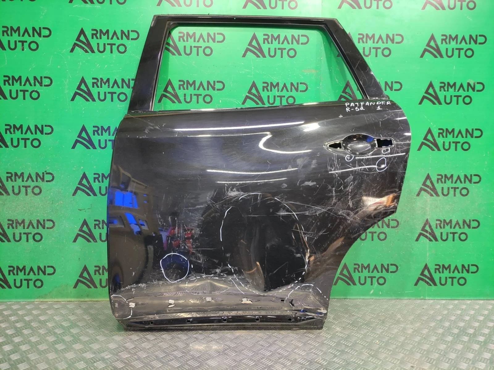 Дверь Nissan Pathfinder 2012-2020 821013KC2A 4 R52, задняя левая