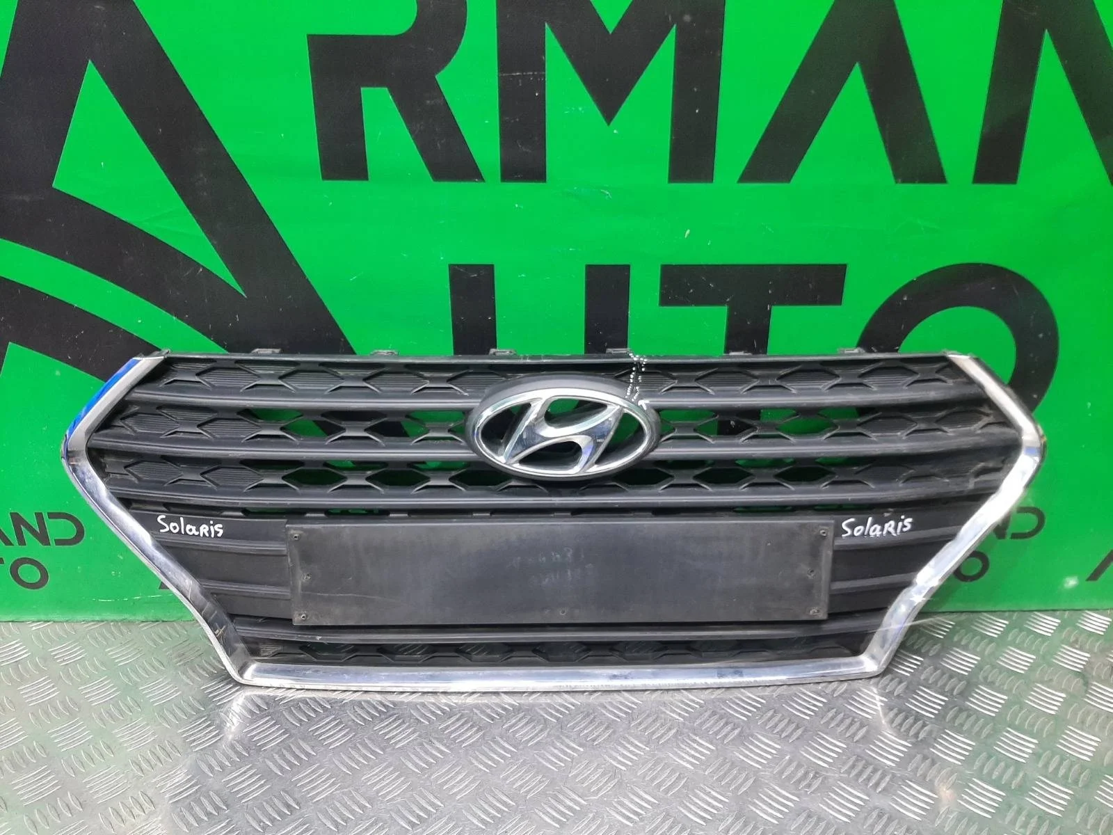 Решетка радиатора Hyundai Solaris 2017-2020 86350H5000 2