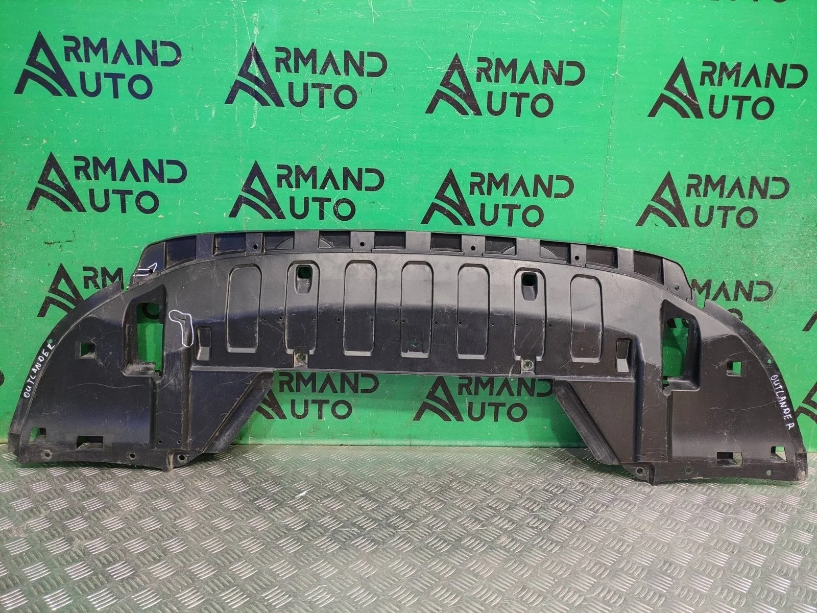 Пыльник бампера Mitsubishi Outlander 2012-2023 5370B626 3, передний