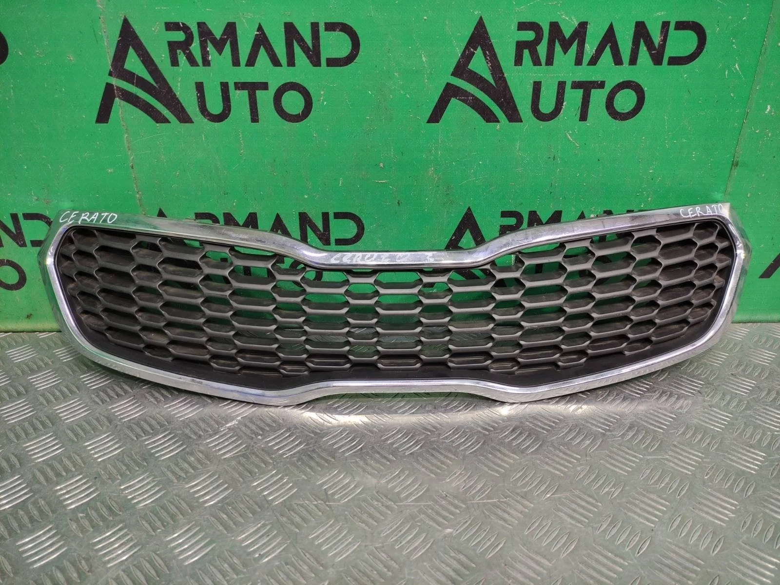 Решетка радиатора Kia Cerato 2013-2016 86350A7500 3
