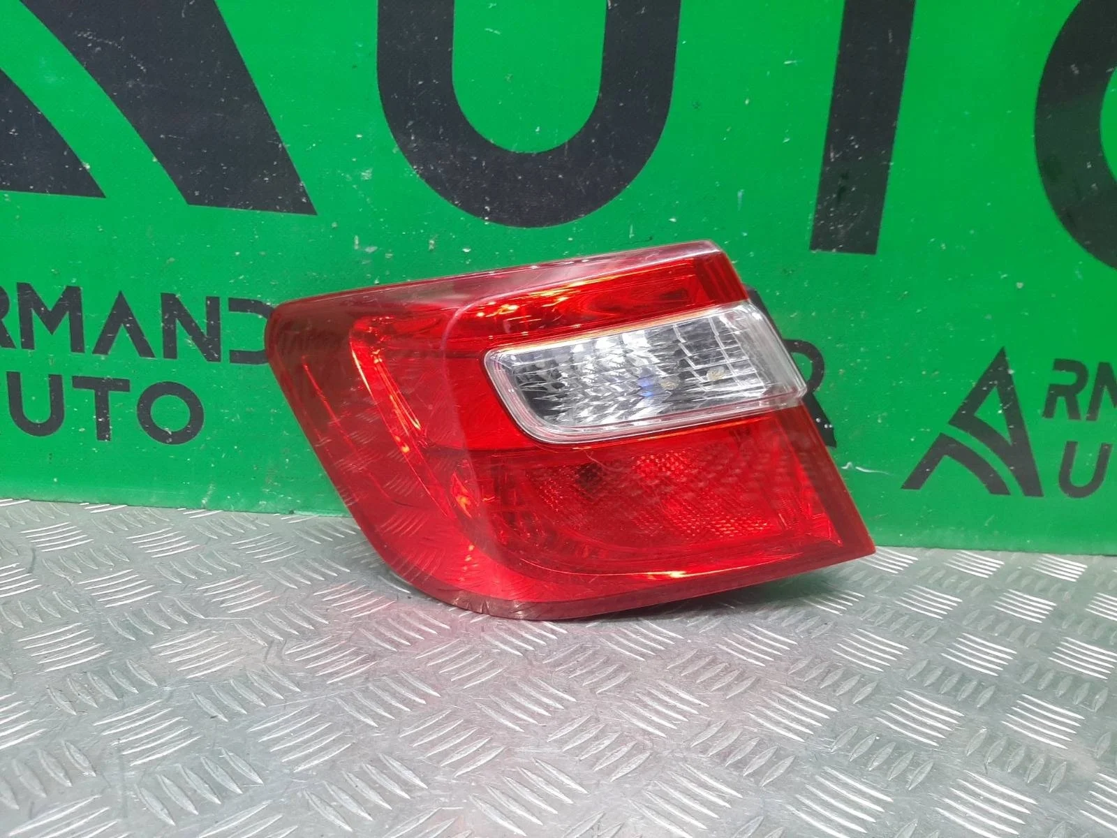 Фонарь внешний Toyota Camry 2011-2014 8156133550 7 XV50, левый