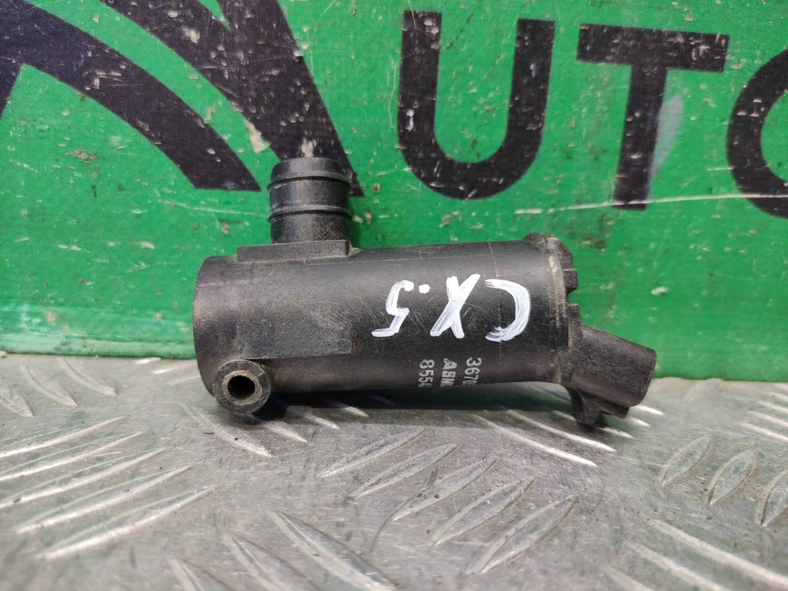 Насос фароомывателя Toyota RAV4 2012-2019 8528047010 4 CA40