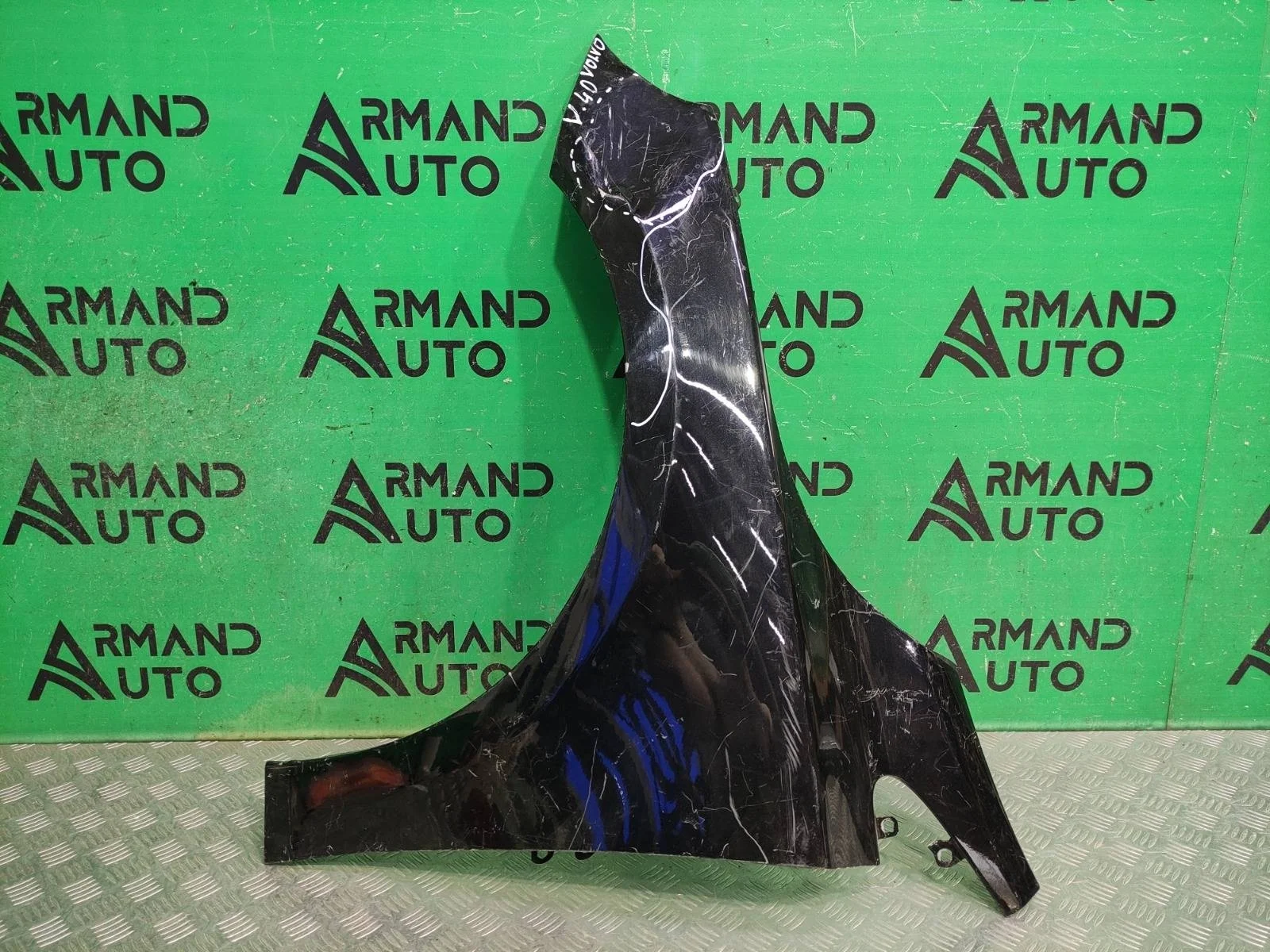 Крыло Volvo V40 2012-2020 31301261 2, переднее левое