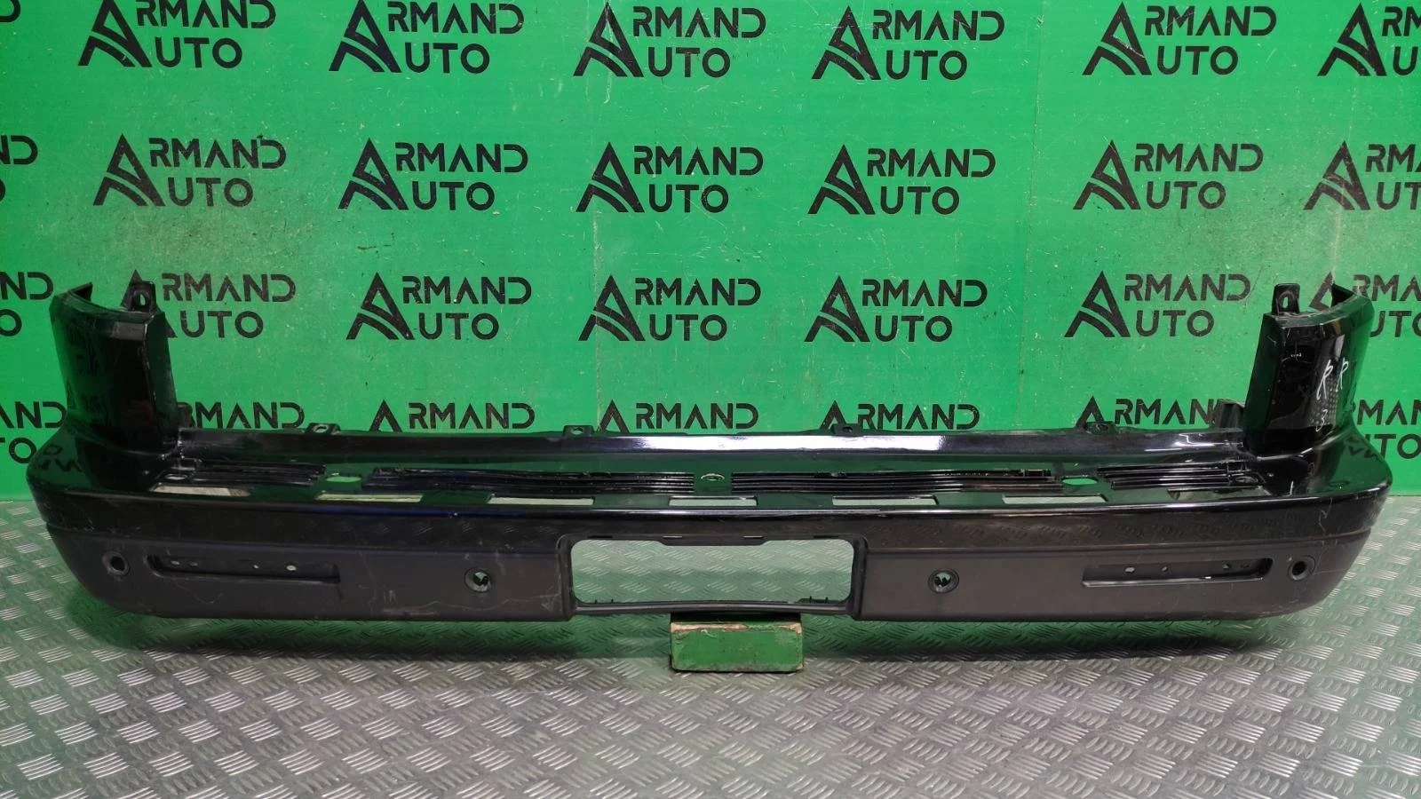 Бампер Land Rover Discovery 2009-2016 LR015463 4, задний