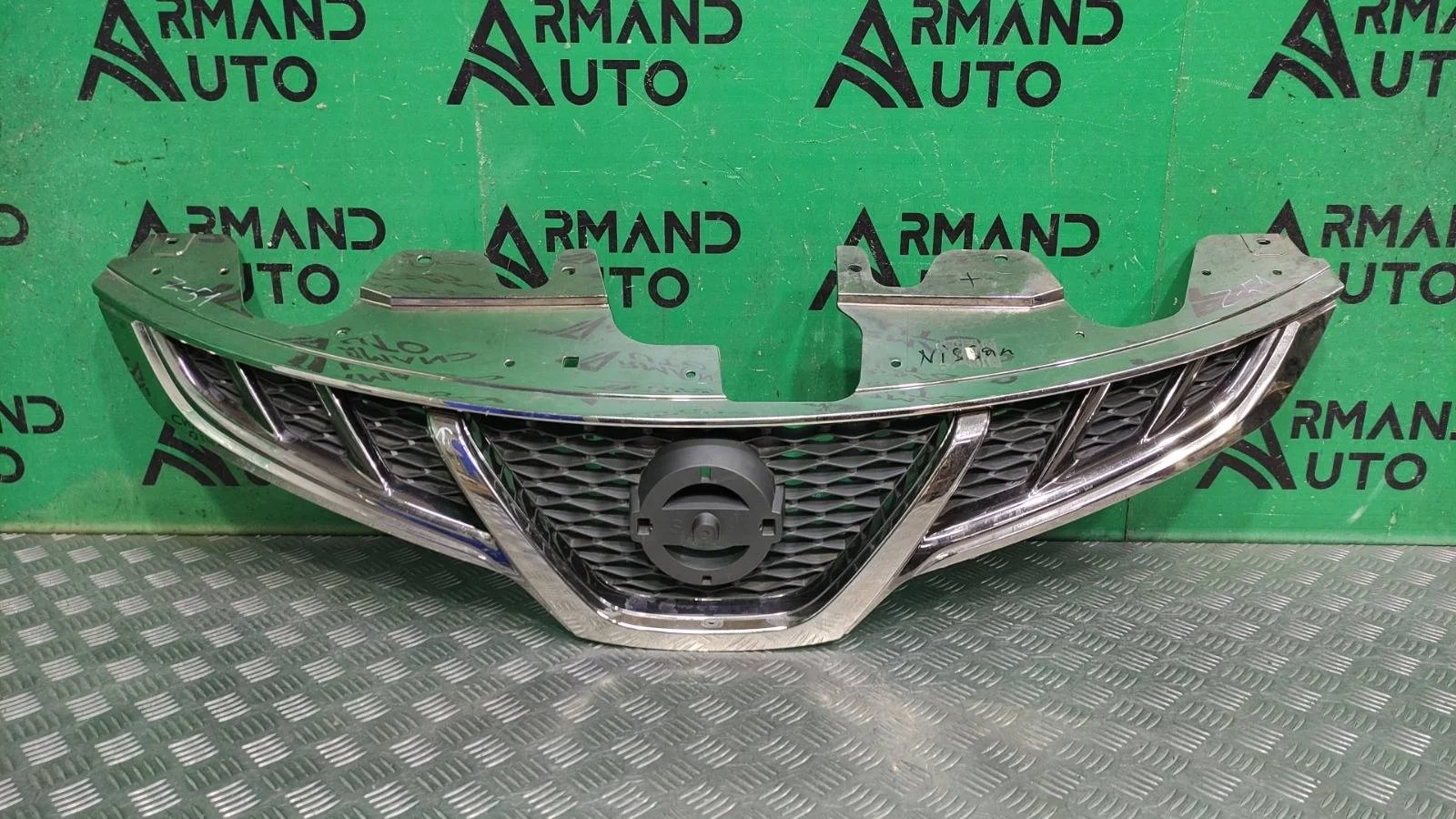 Решетка радиатора NISSAN Murano 2011-2015 623101SW1A Z51