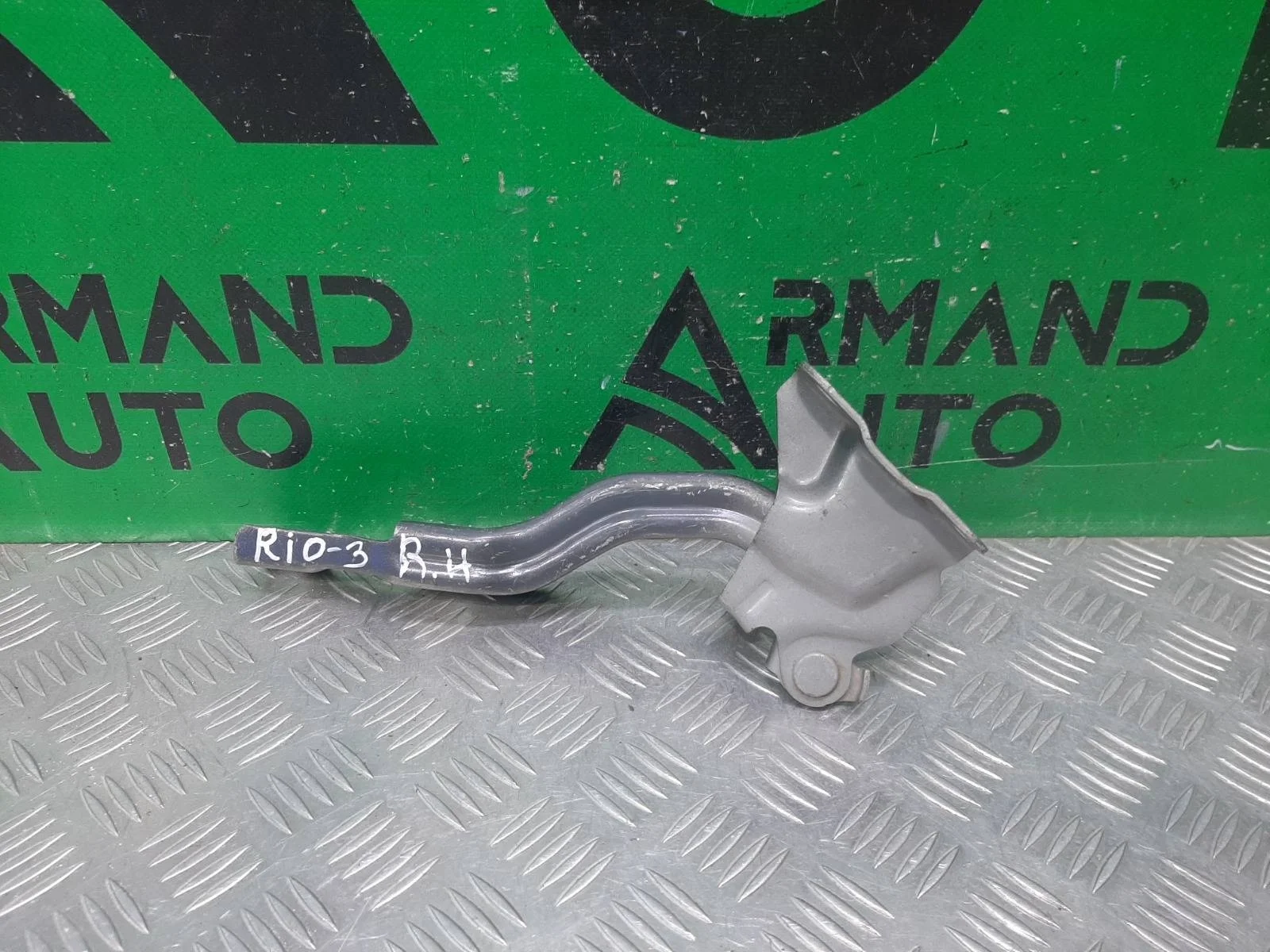 Петля капота Kia Rio 2011-2017 791204Y000 3 QB, правая
