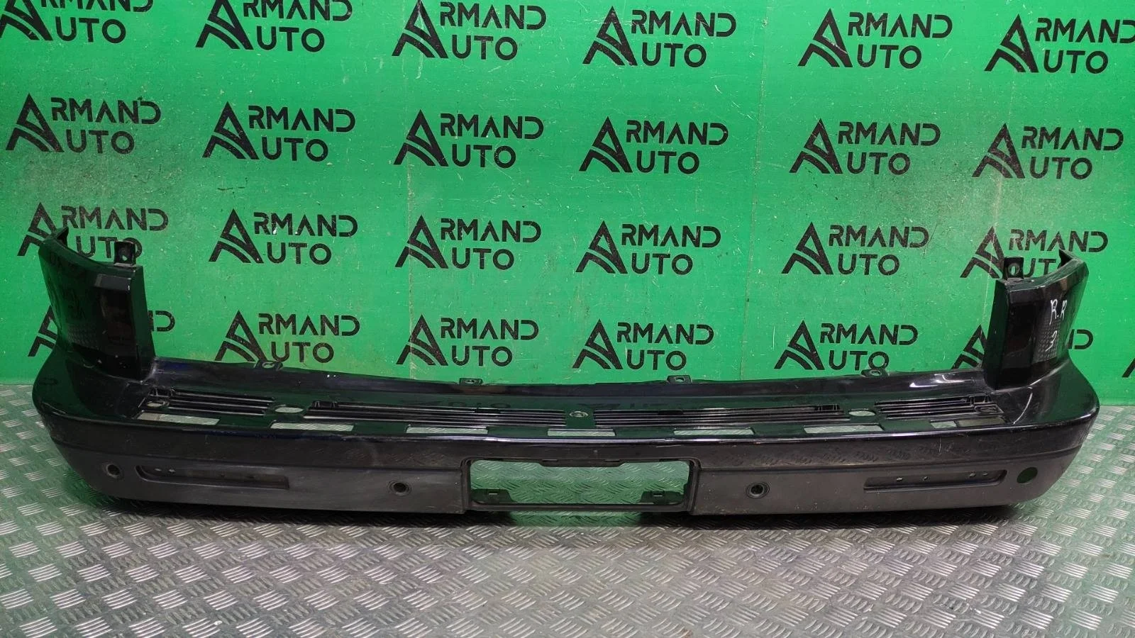 Бампер Land Rover Discovery 2009-2016 LR015463 4, задний
