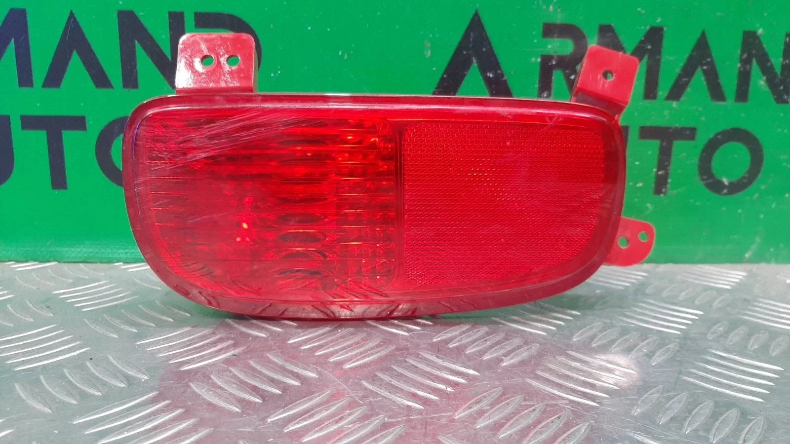 Фонарь противотуманный Kia Sorento 2012-2019 924062P850 2 XM, правый