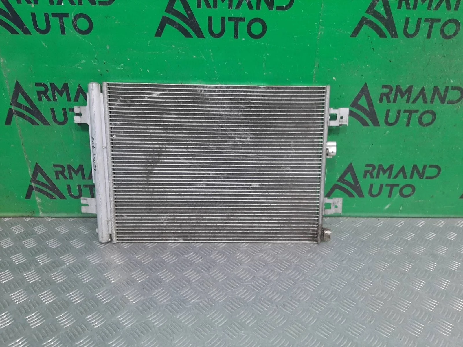 Радиатор кондиционера Renault Duster 2010-2015 921007794R 1