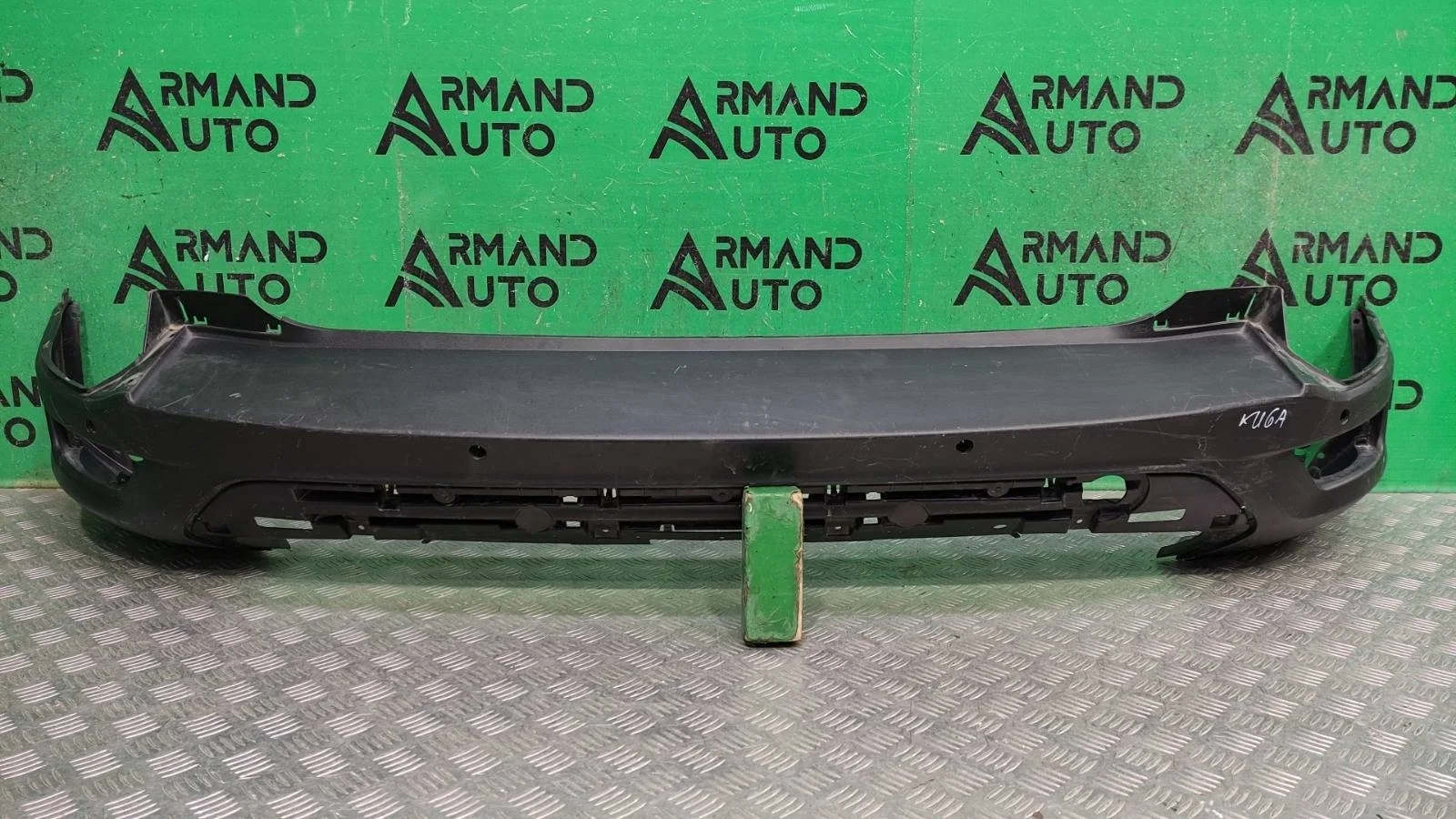 Бампер Ford Kuga 2012-2019 2106423 2 CBS, задний