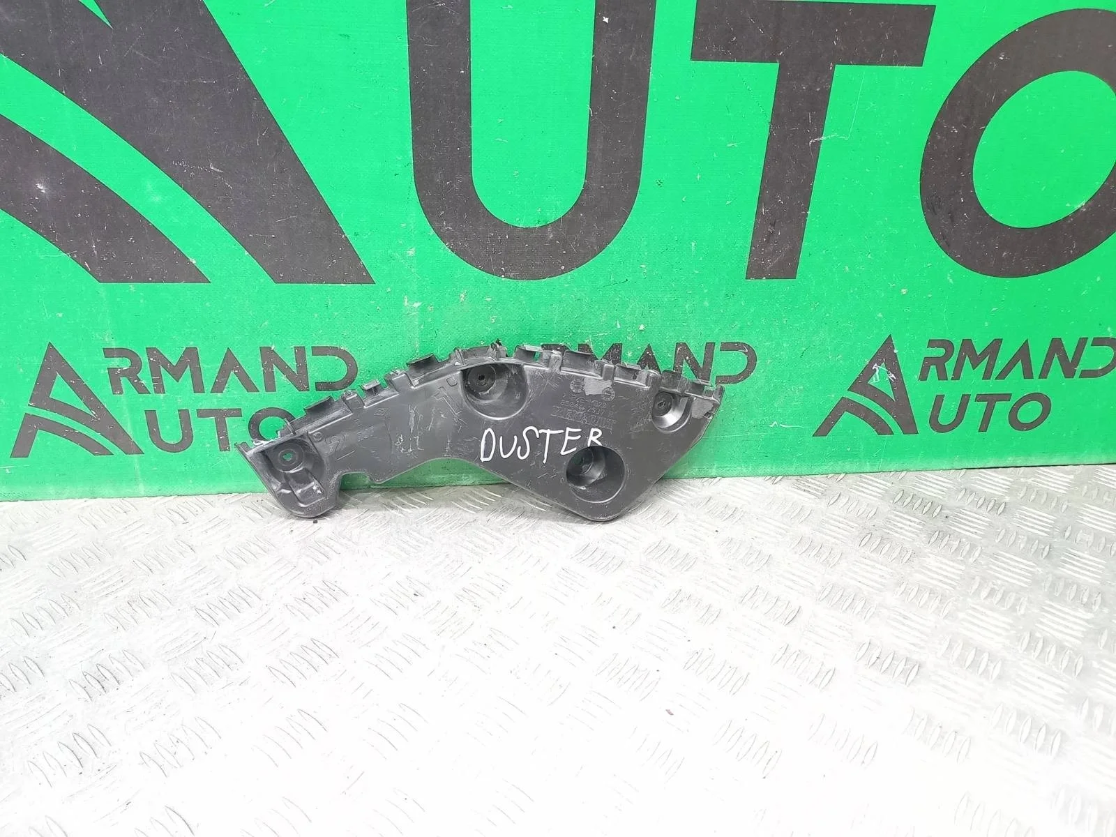 Кронштейн бампера RENAULT Duster 2010-2021 850442537R 1, задний правый
