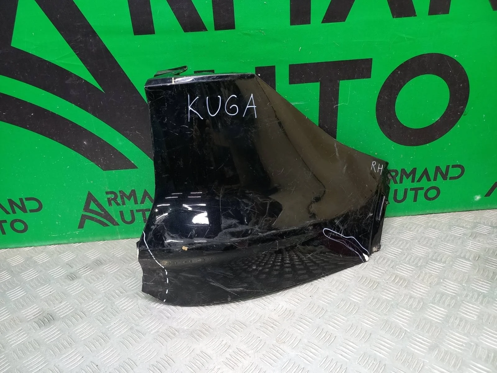 Бампер Ford Kuga 2012-2016 5242632 2 CBS, задний правый