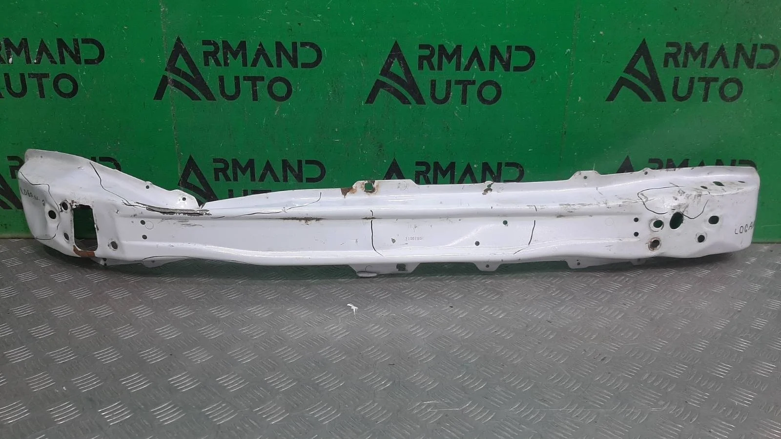 Усилитель бампера Renault Logan 2012-2022 752107934R 2, передний