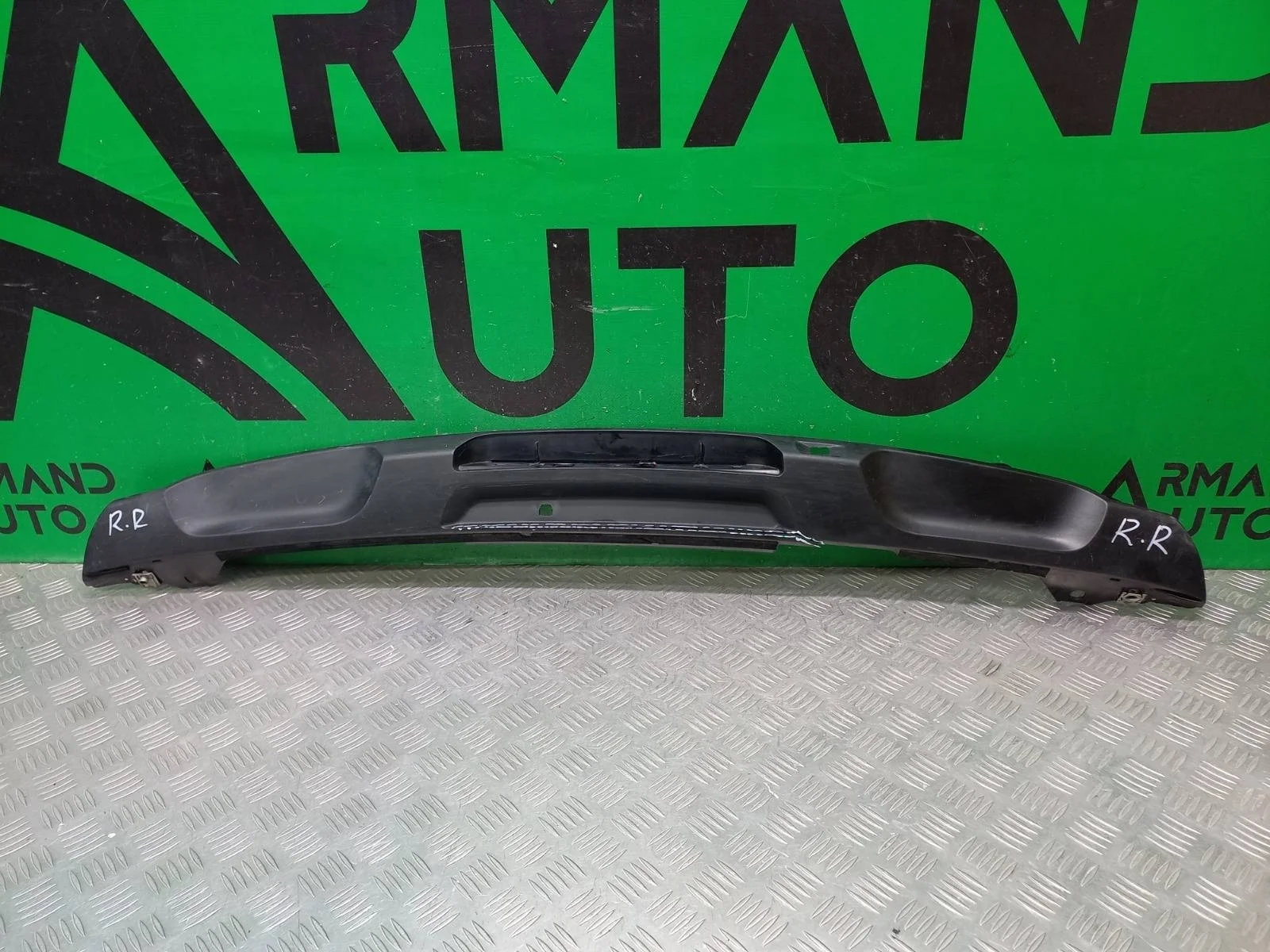 Накладка фонаря стоп-сигнала Land Rover Range Rover Sport 2009-2013 LR016236 1 L320